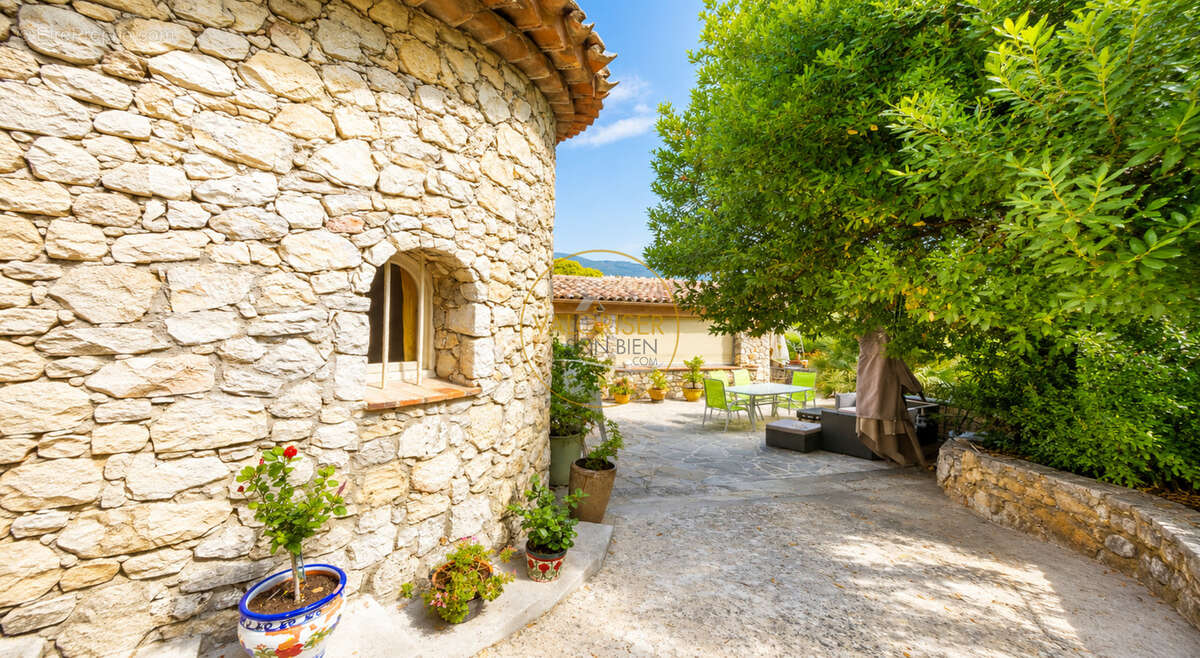 Maison à GRASSE