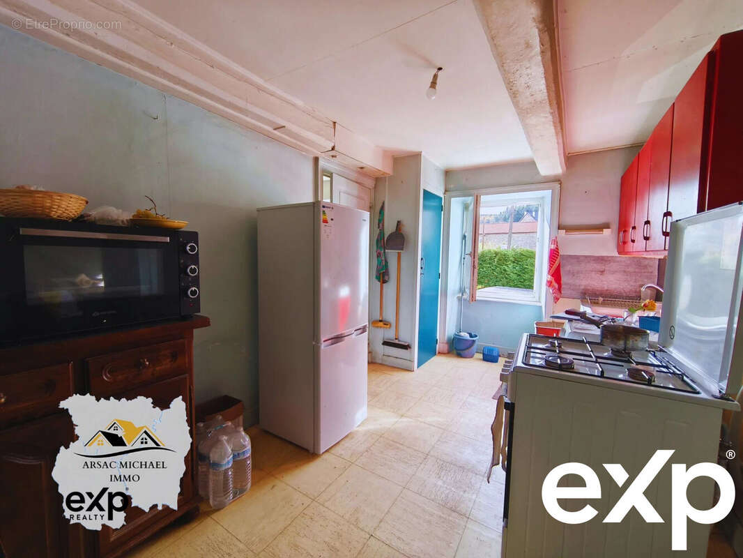 Maison à SAINT-GERMAIN-L'HERM