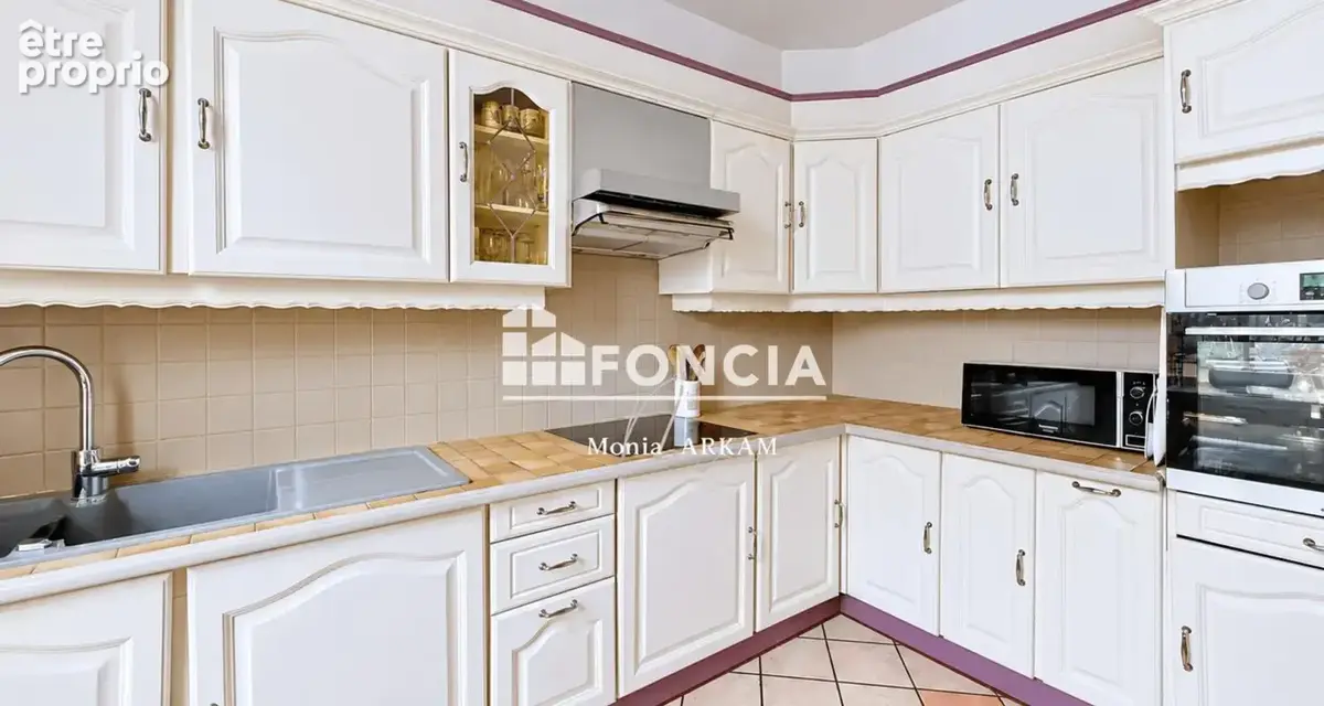 Centre ville – charmante maison – 3 chambres – voie privée – terrasse & cour – stationnement – cave – bon état – exclusivité - photo 6