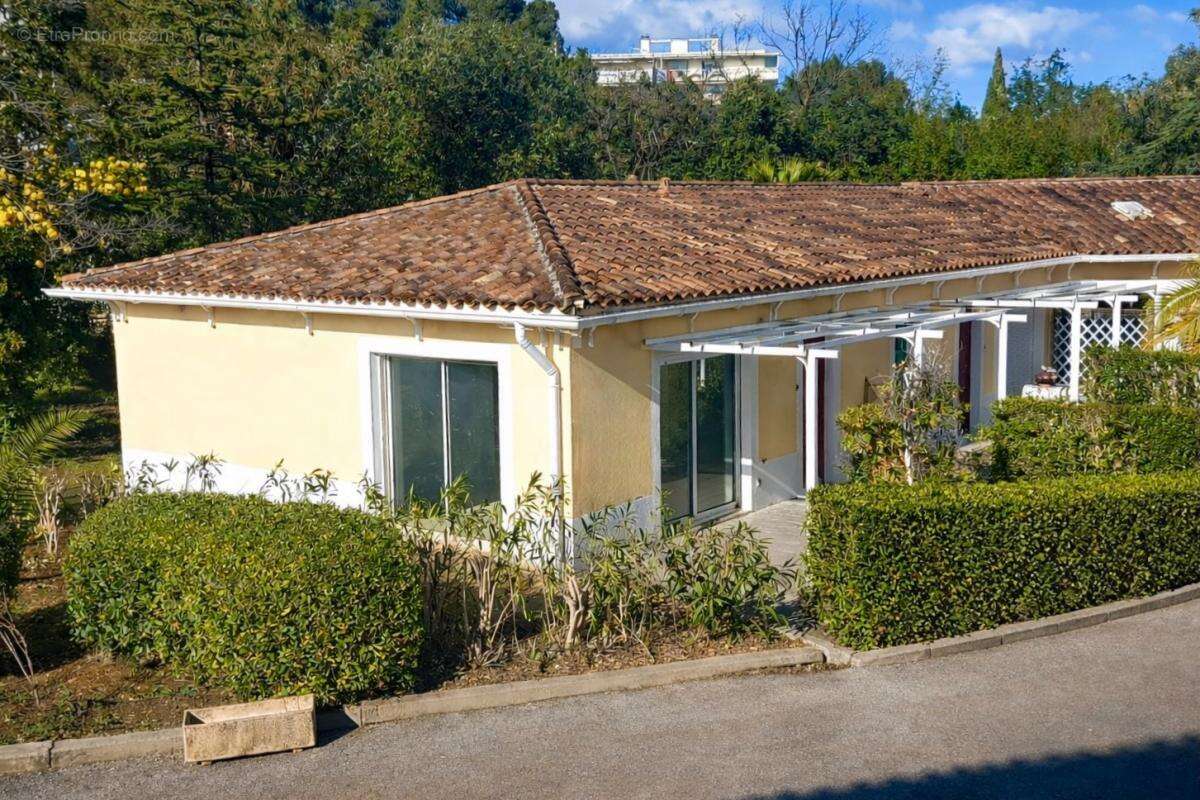 Maison à SAINT-RAPHAEL