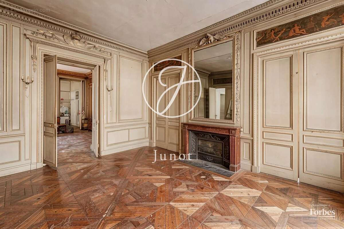 Appartement à PARIS-6E