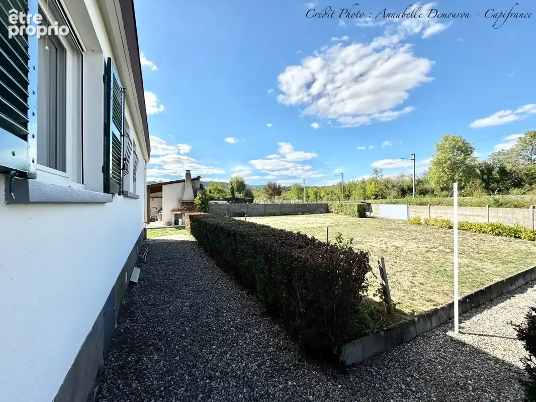 MOZAC – Maison de plain-pied 3 chambres/bureau – PISCINE – TERRAIN divisible de 2324 M² – Garages - photo 55