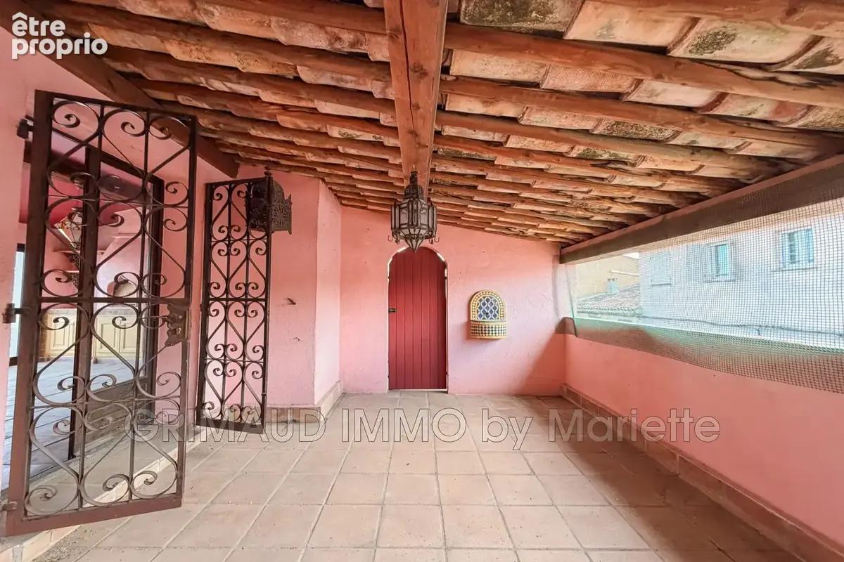 Maison 7 pièces 231 m² à vendre à Cogolin (83310) - photo 3