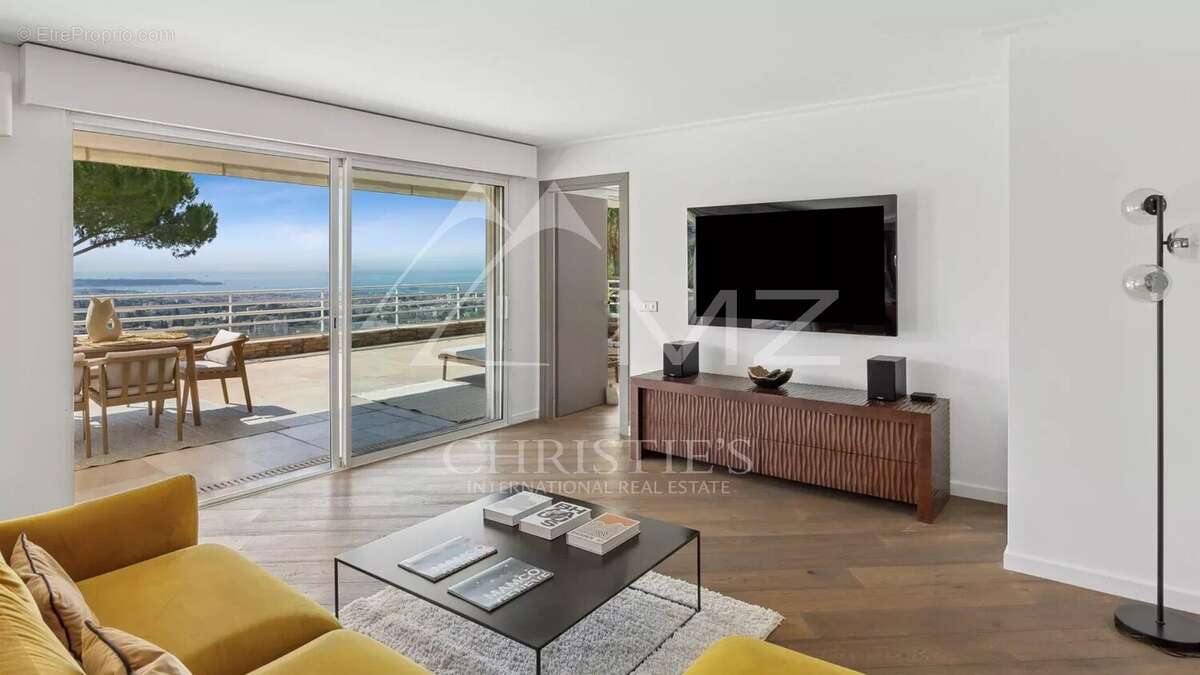 Appartement à LE CANNET