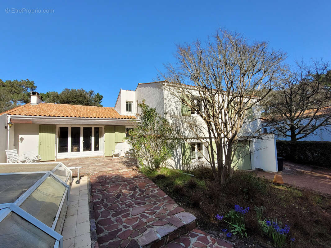 Villa avec piscine 200m2 habitables - Parc de la résidence - La Palmyre - photo 40