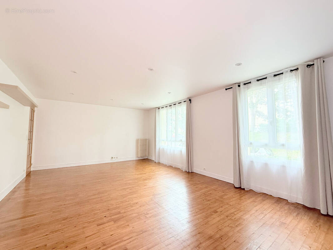 Appartement à RUEIL-MALMAISON