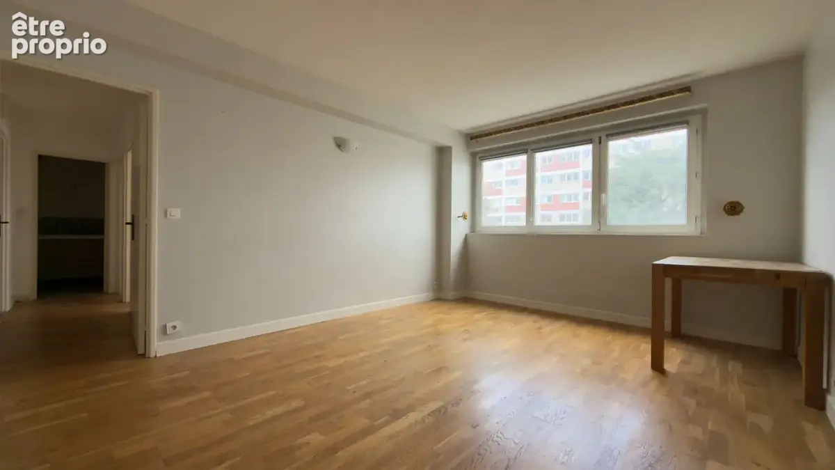 Appartement à MONTROUGE