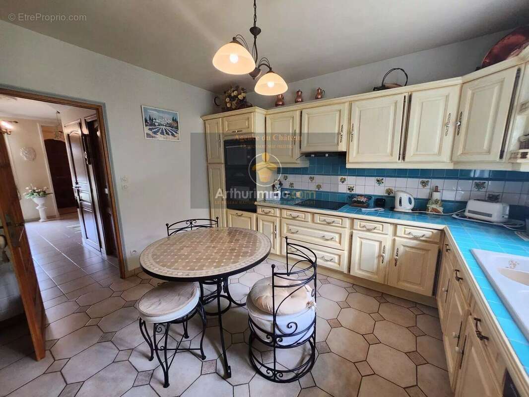 Maison à CHENNEVIERES-SUR-MARNE