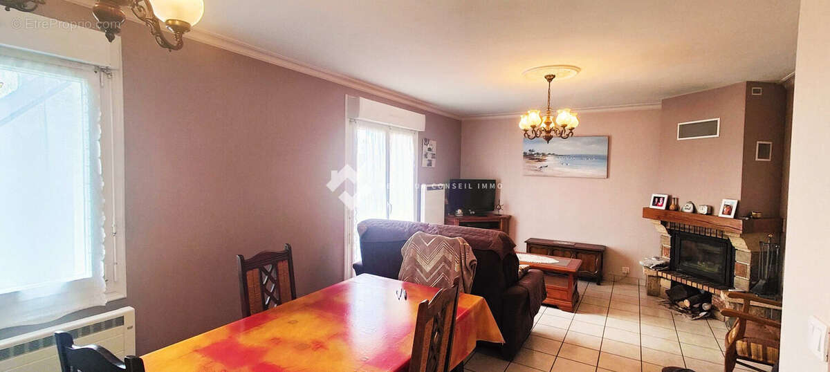 Maison à CAUREL