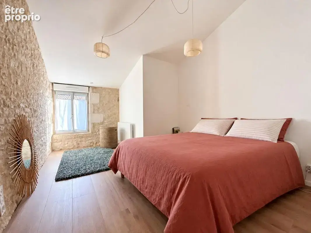 Nieul Maison de village plein centre - photo 3