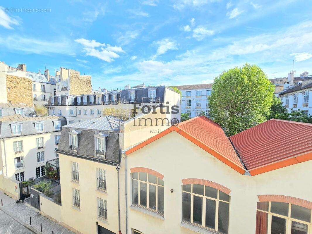 Appartement à PARIS-18E