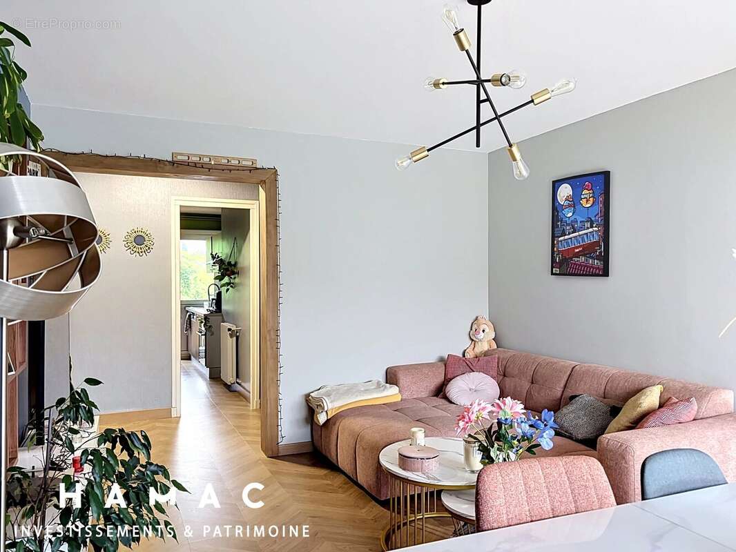 Appartement à SAINTE-FOY-LES-LYON