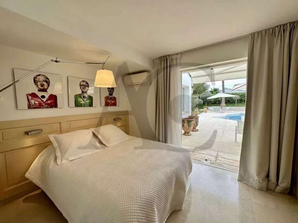 Maison à VILLENEUVE-LOUBET