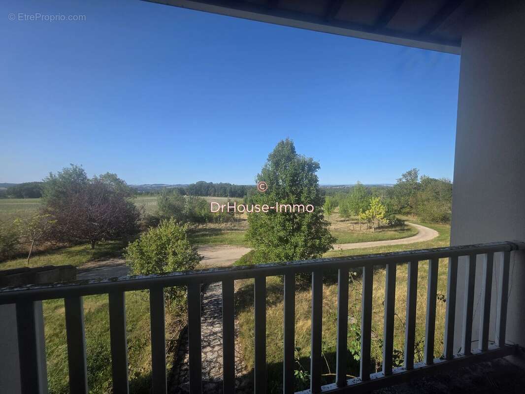 Maison 266 m² à Graulhet  - photo 50