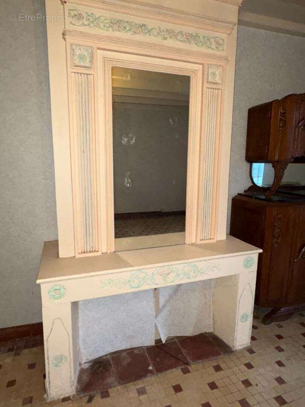 Maison à PESSAC-SUR-DORDOGNE