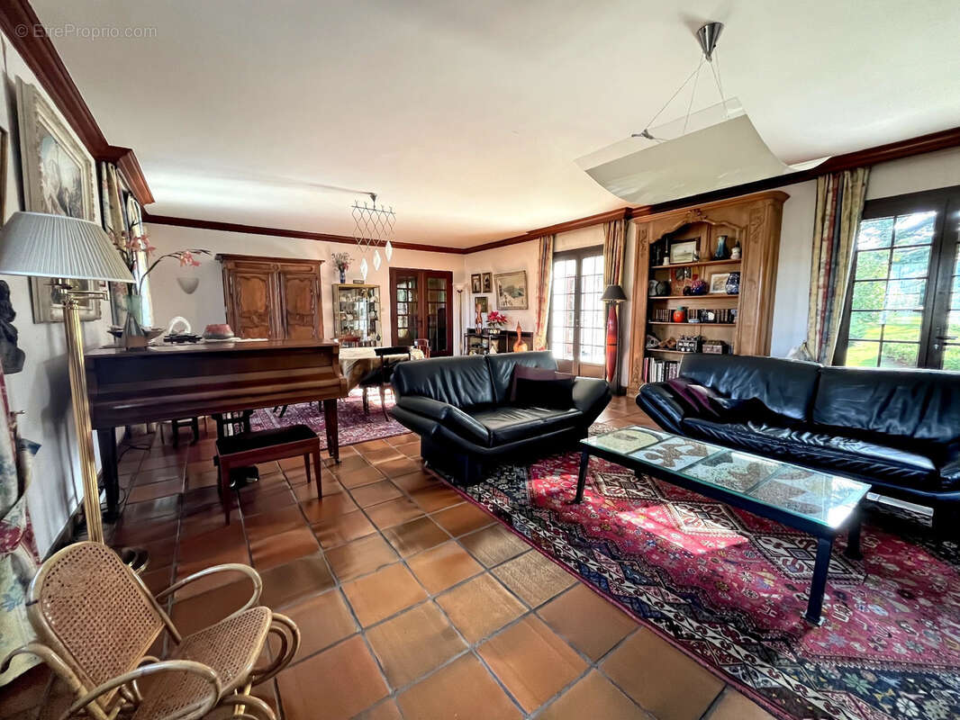 Maison à MANTES-LA-VILLE