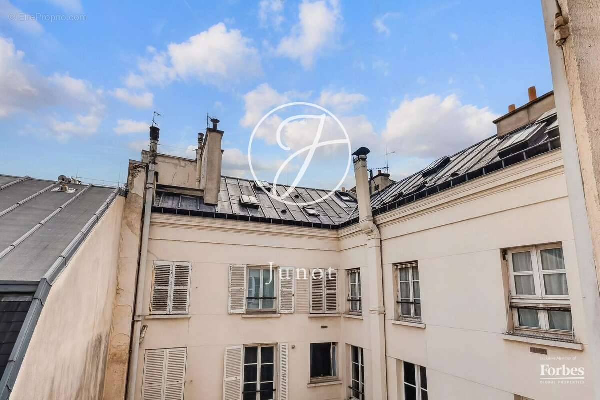 Paris 1er - SAINT-HONORÉ - Appartement à vendre - 2 pièces - 39,46m² Carrez - 1 chambre - photo 10