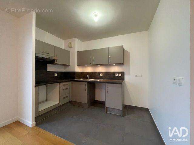 Photo 3 - Appartement à LIVRY-GARGAN