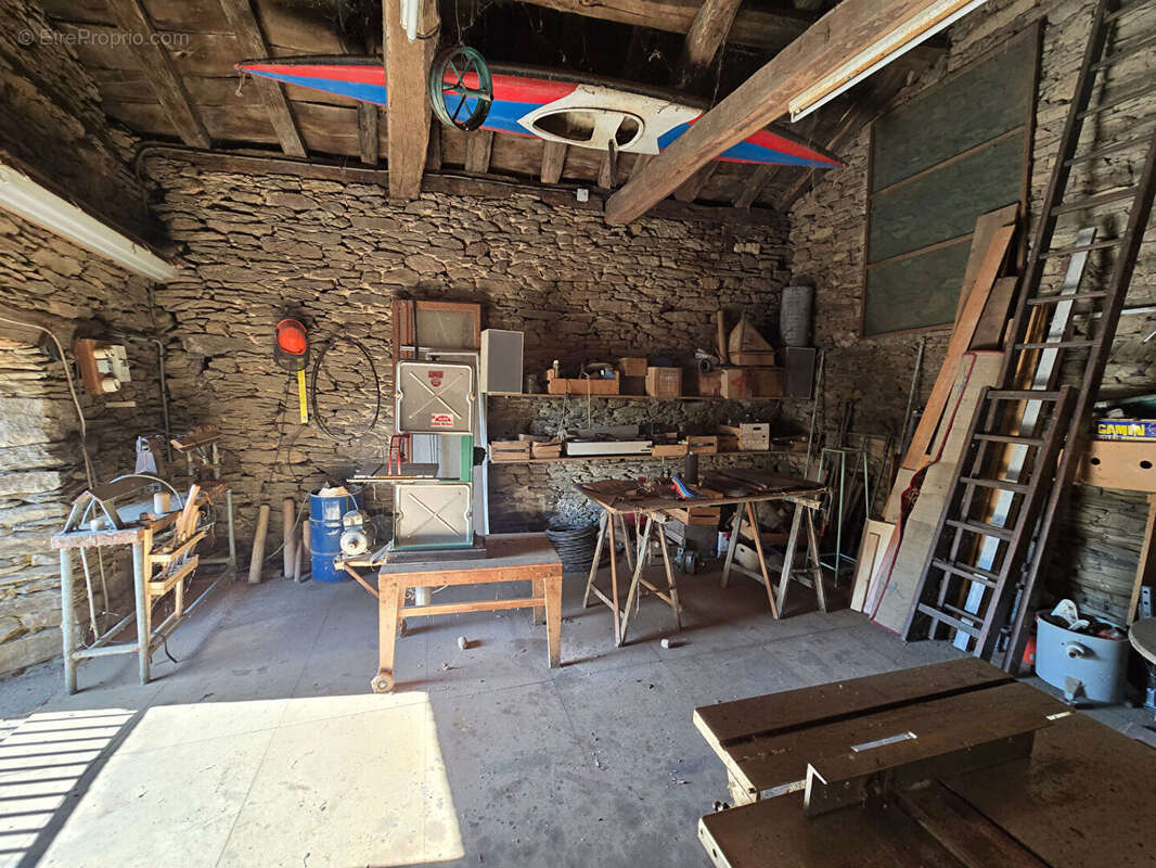 Maison de maître avec garage et dépendance - Arvieu - photo 16