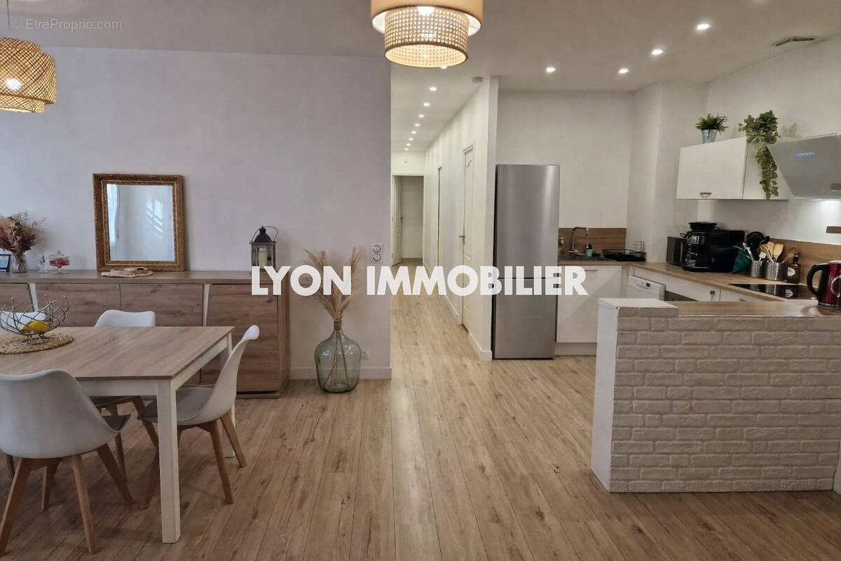 Appartement à LYON-8E