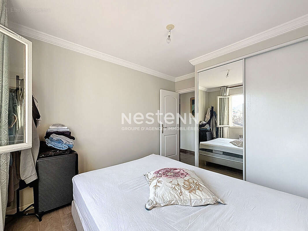 Appartement à VALLAURIS