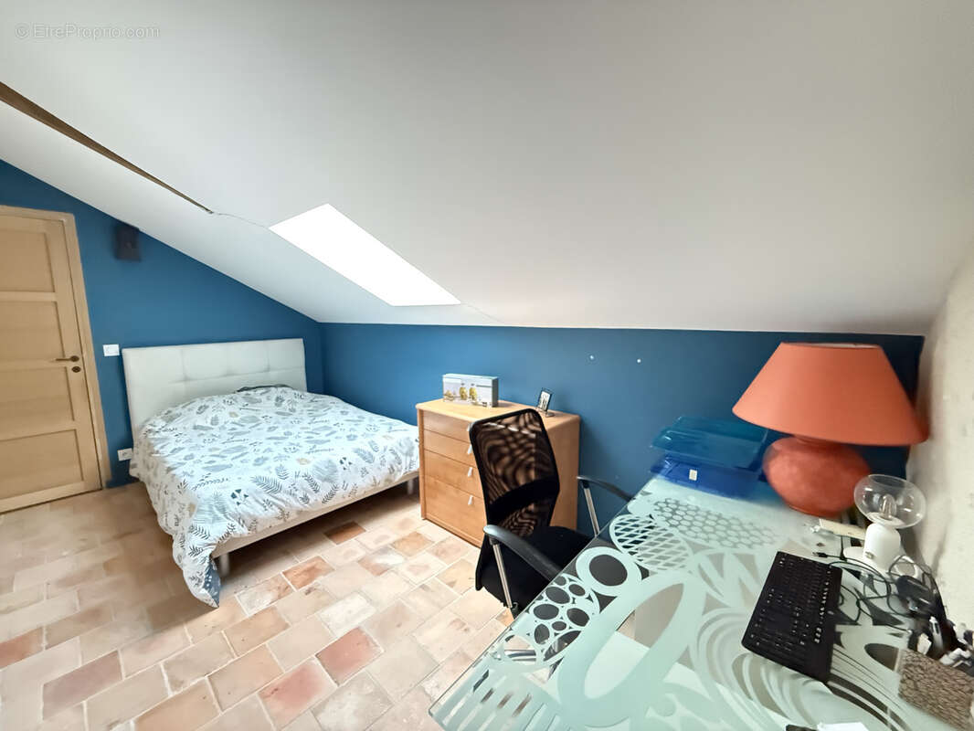 Maison à LUYNES