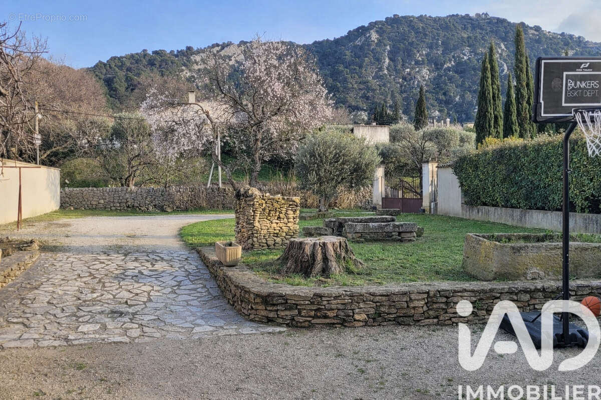 Photo 4 - Maison à ROBION