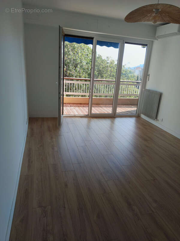 Appartement à HYERES