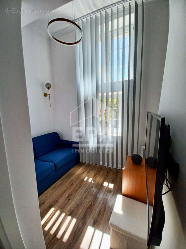 Maison à LES OMERGUES