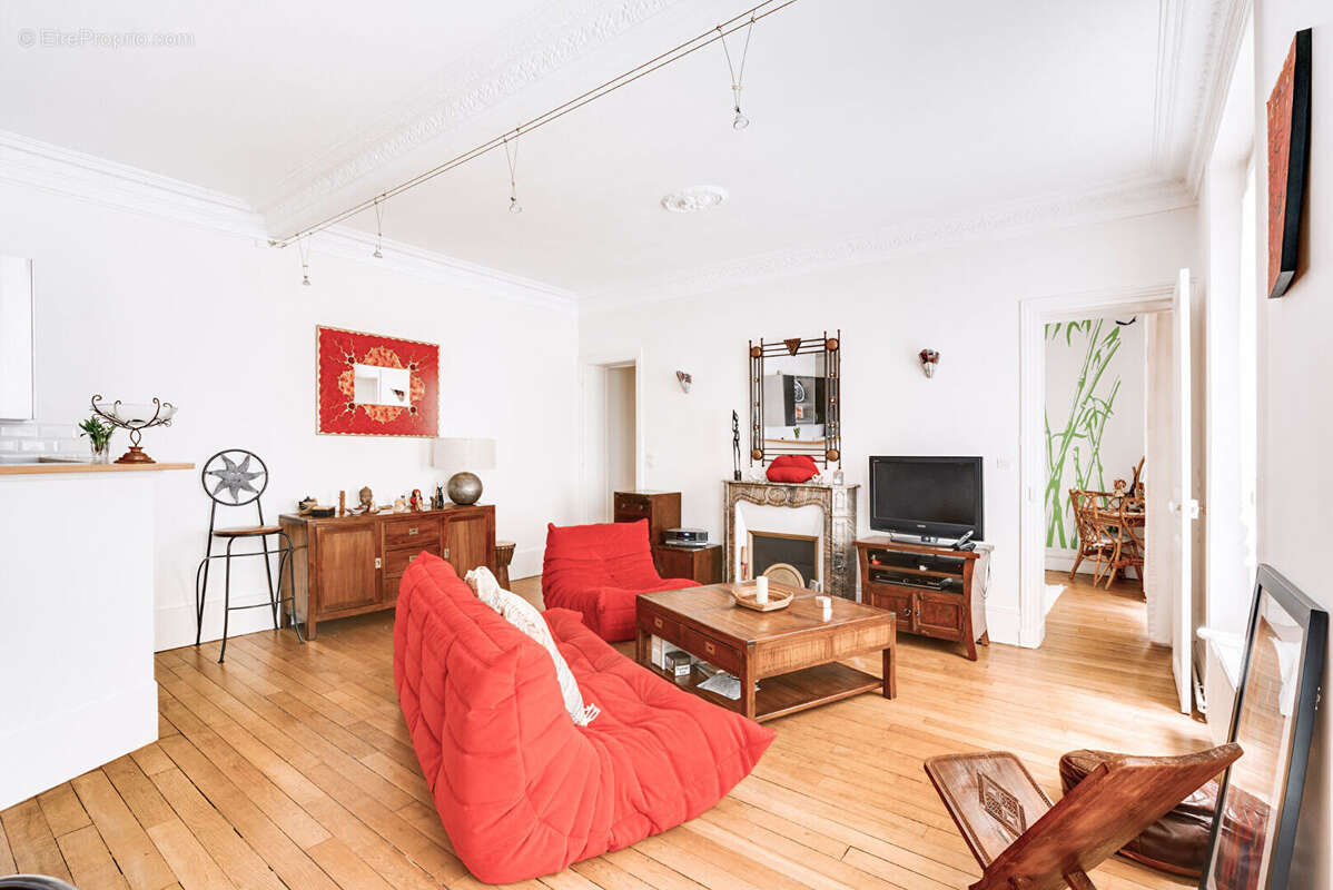 Appartement à PARIS-14E