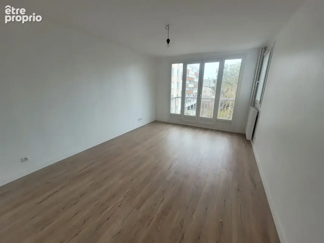 Appartement 2 pièces 45 m² à vendre à Le Bourget (93350) - photo 1