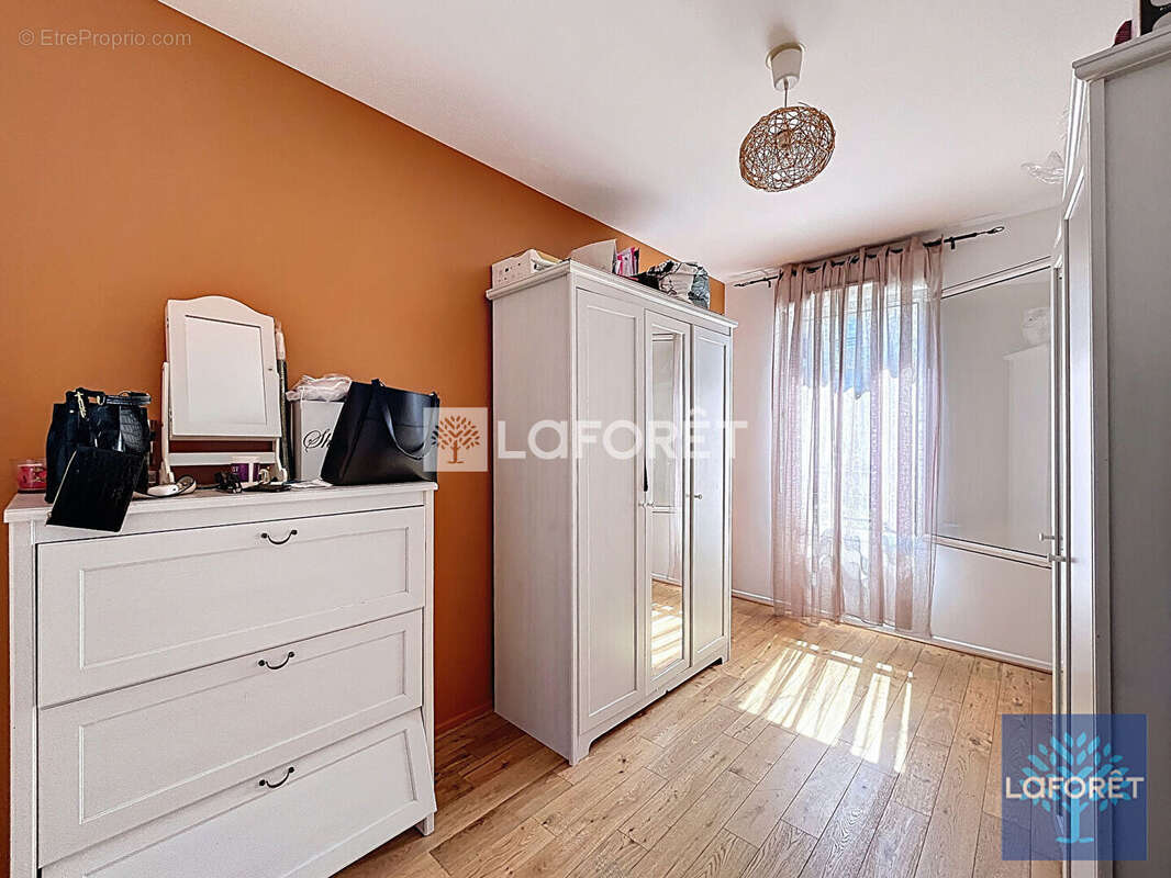 Appartement à VIGNEUX-SUR-SEINE