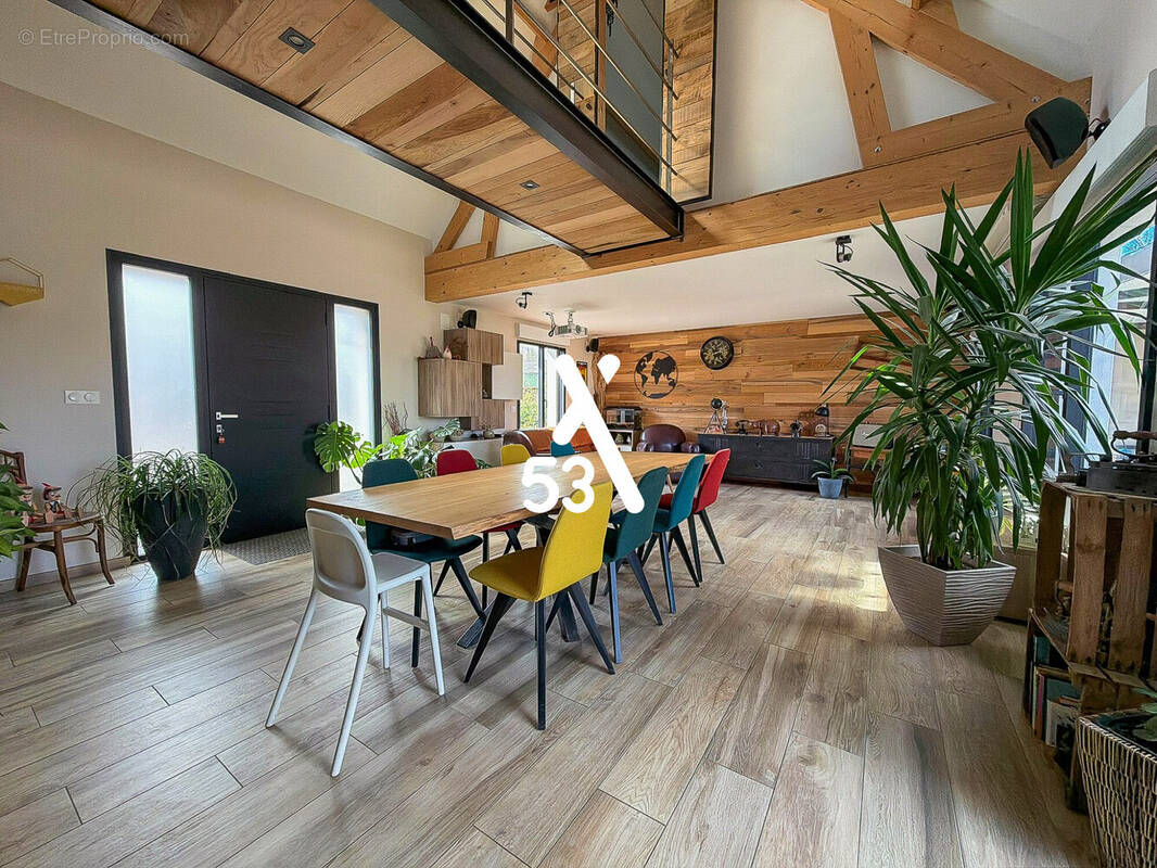 Maison à ACQUIN-WESTBECOURT