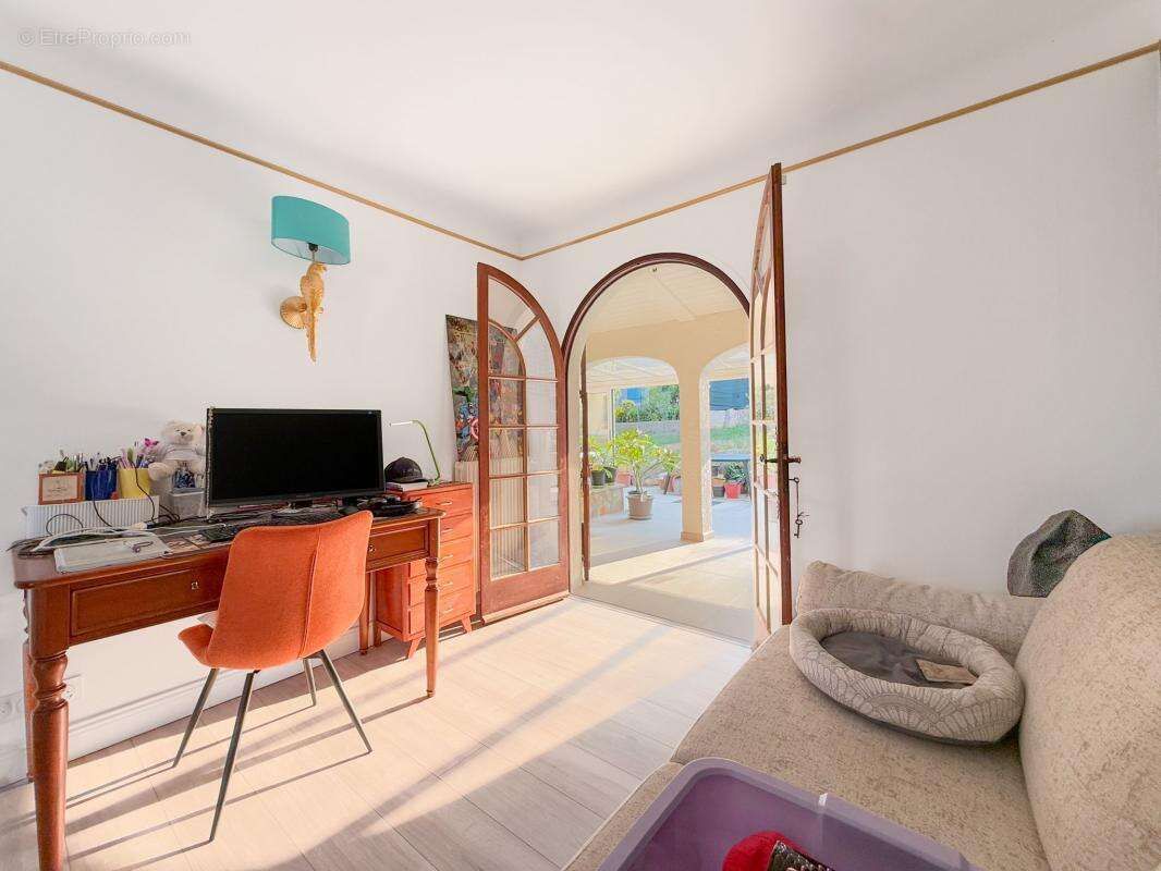 Maison à CAGNES-SUR-MER