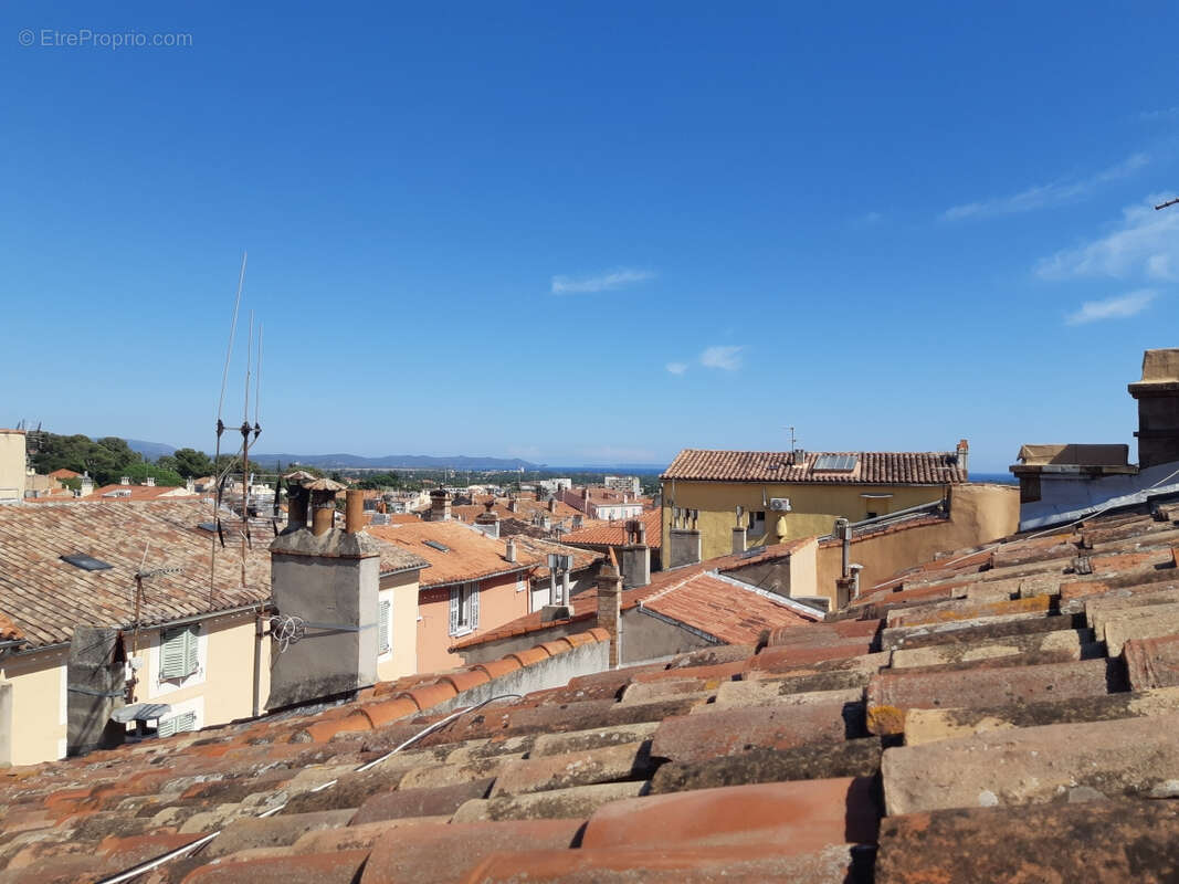 Appartement à HYERES