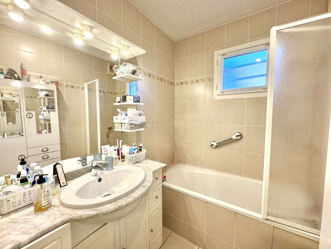 Appartement à HYERES