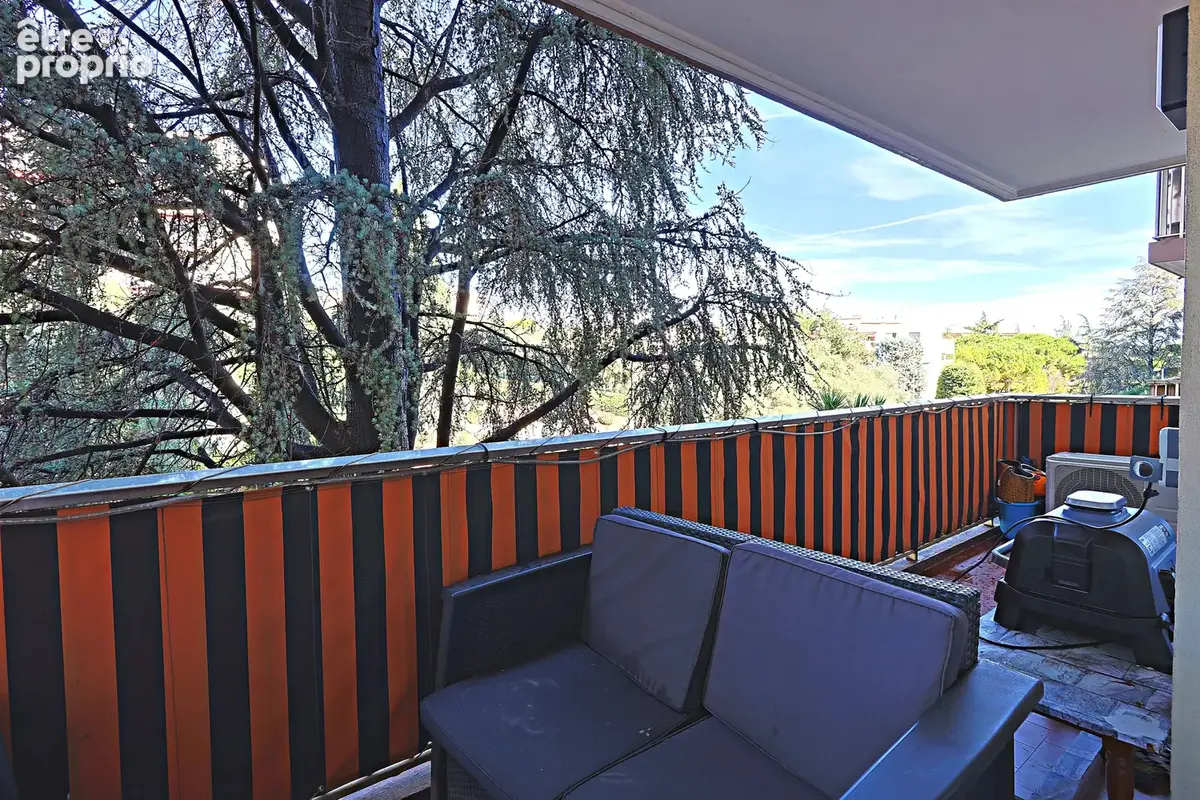 ANTIBES · Proche centre-ville · Appartement 3 pièces · 78,57 m² · Terrasse, cave, ascenseur - photo 14