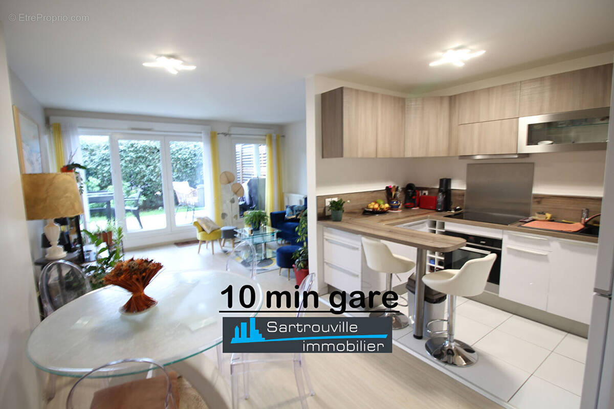 Appartement à SARTROUVILLE