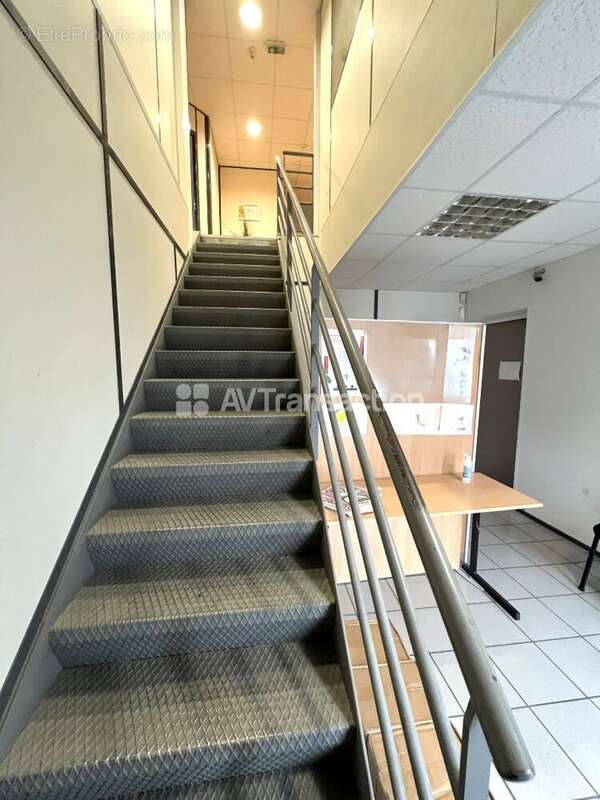 Appartement 378 m² à Evreux  - photo 52