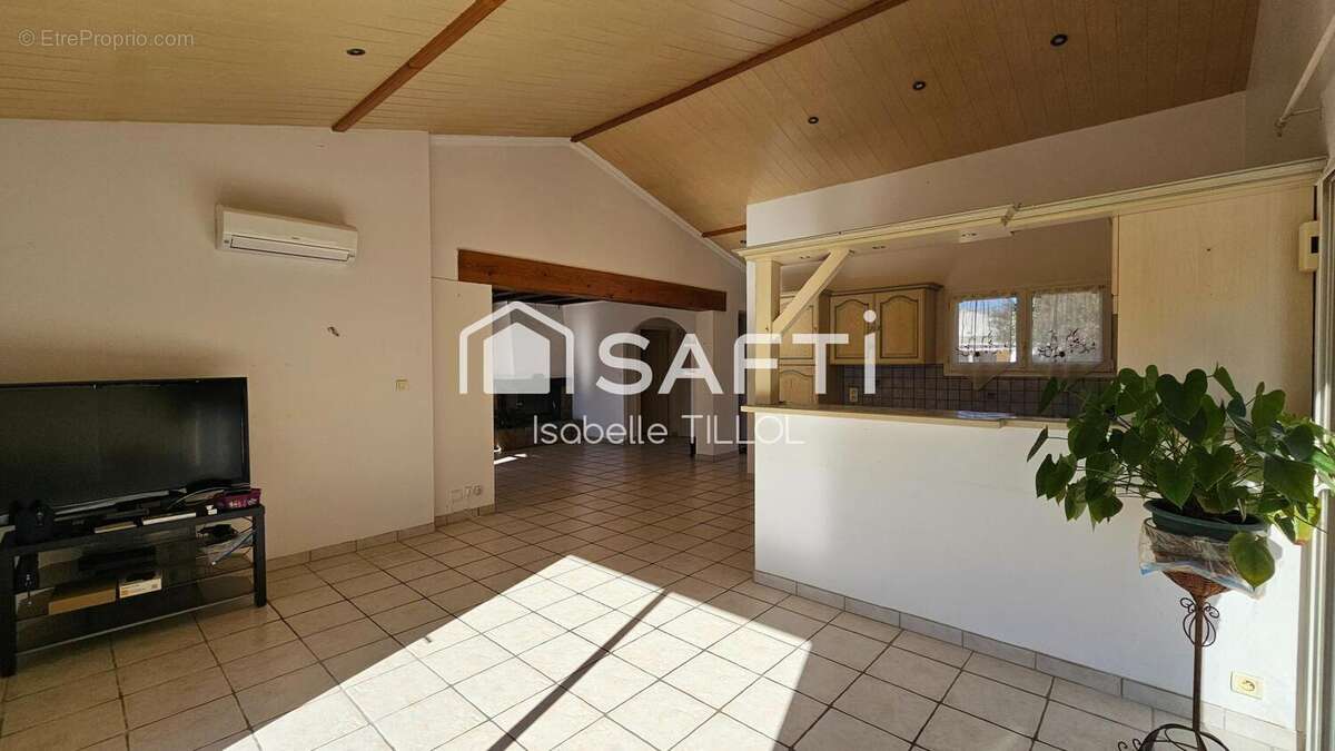 Photo 8 - Maison à TRIAIZE