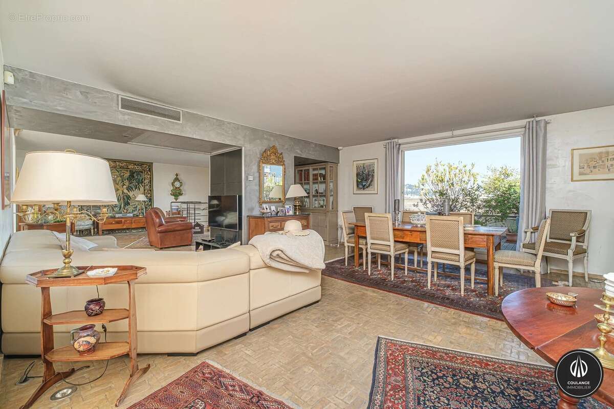 Appartement à MARSEILLE-8E