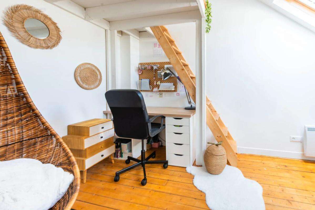 Appartement à COLOMBES