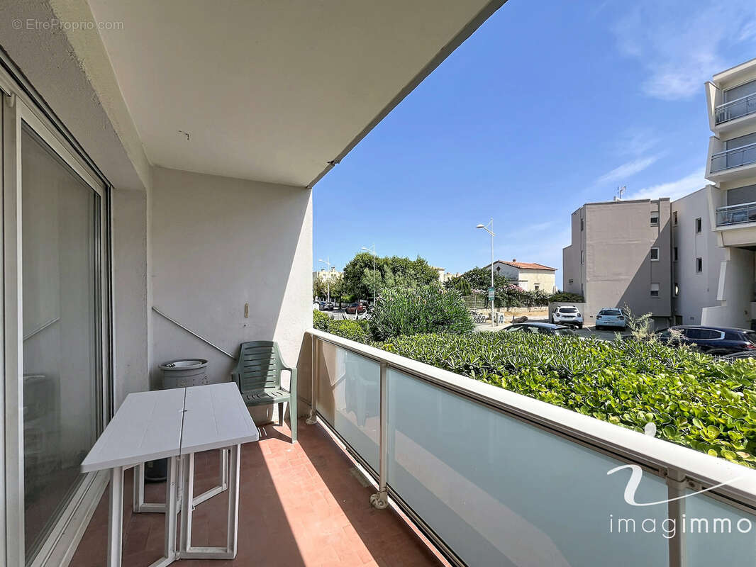 Deuxieme ligne appartement deux pieces avec cellier et parking - photo 4