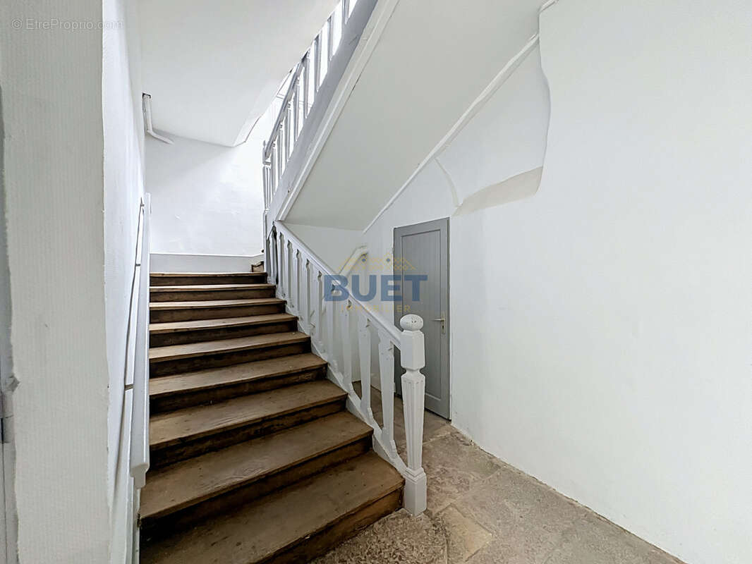 Auxonne - centre historique - pour investisseur (rentabilité brute : 7.6%) - photo 8
