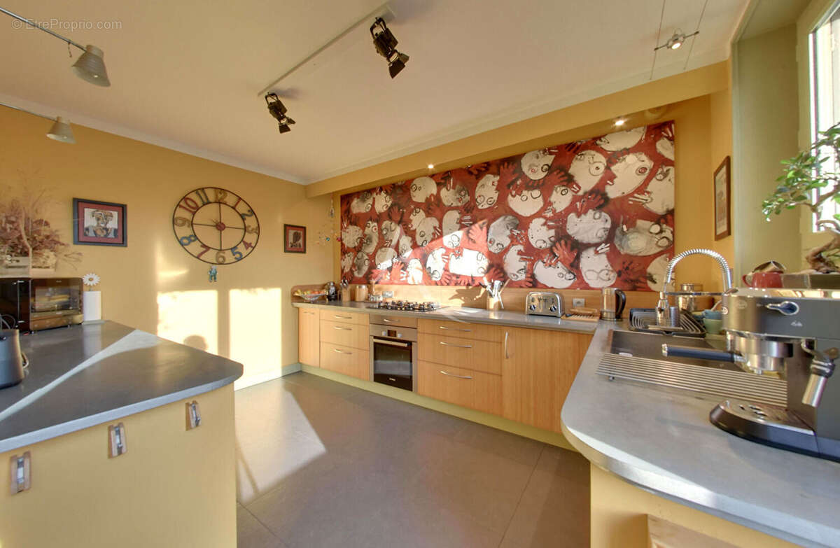 Maison à CHAMPS-SUR-YONNE