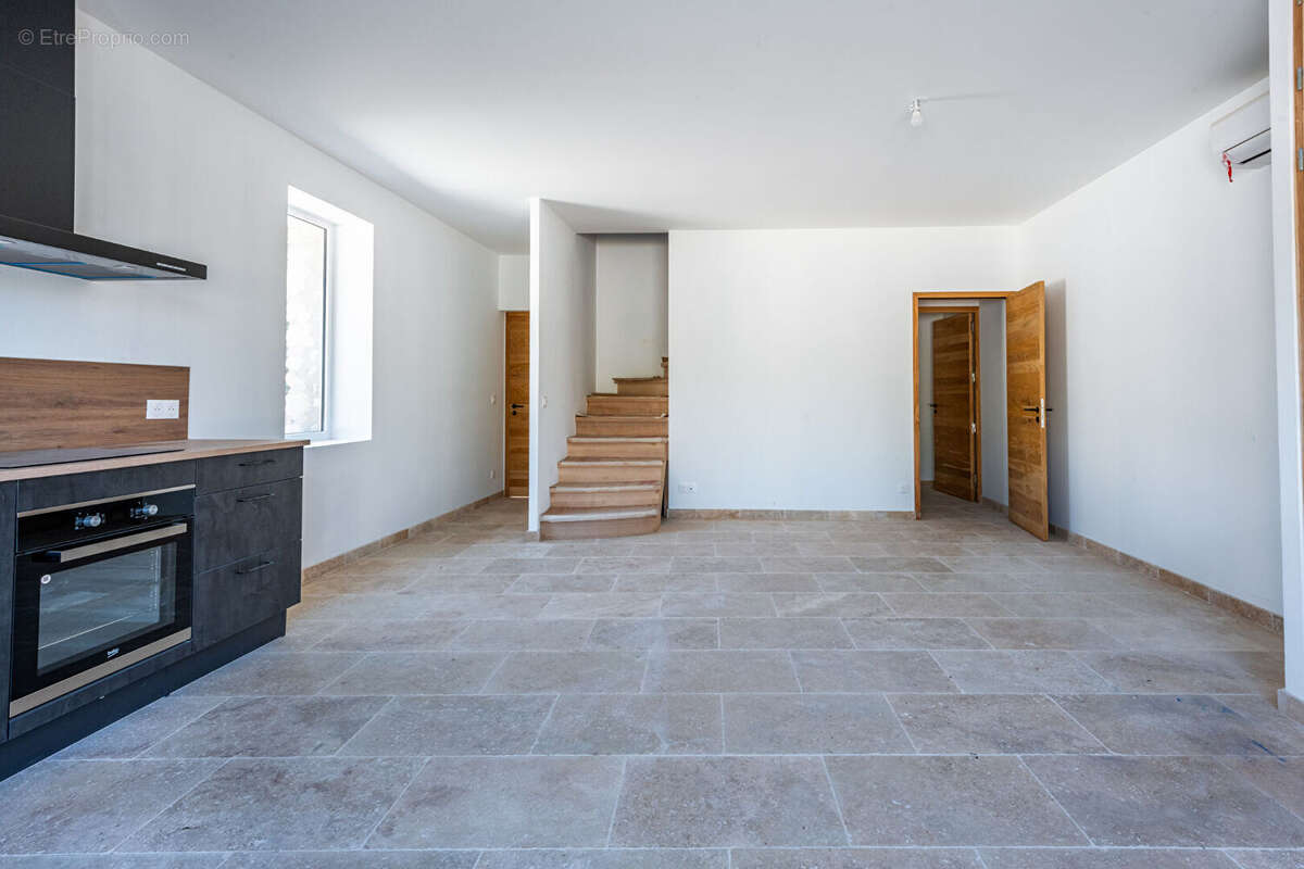 Appartement à BOLLENE
