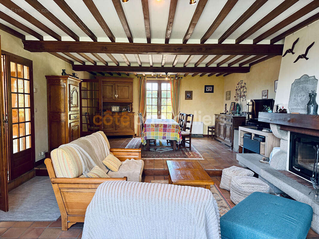 Maison à SAINT-JEAN-DES-BAISANTS