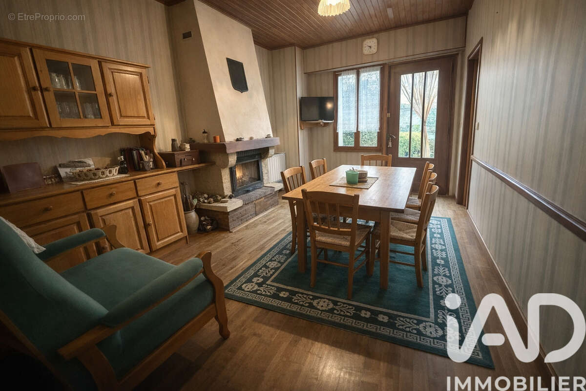 Maison 151 m² à Villiers-Le-Roux  - photo 3