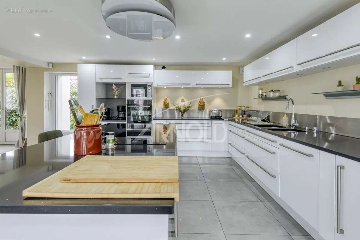 Maison à LA CHAPELLE-SUR-ERDRE