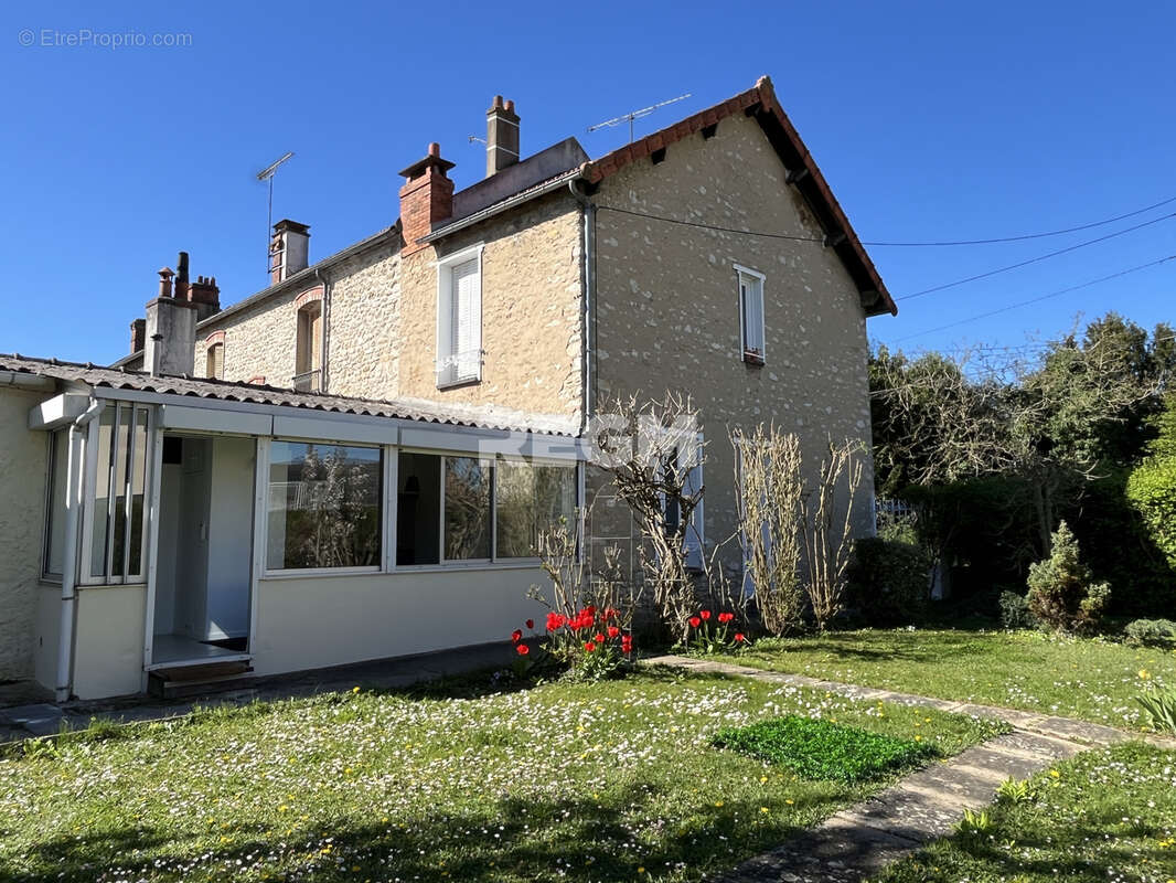 Maison à MALESHERBES